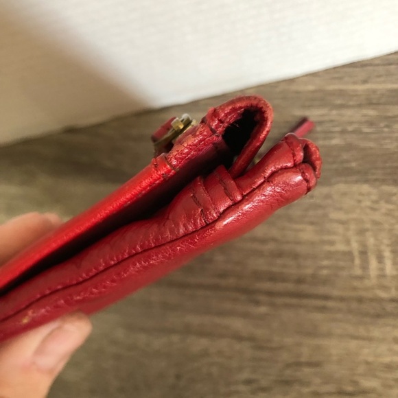 FOSSIL Red Leather Wallet - Picture 14 of 15